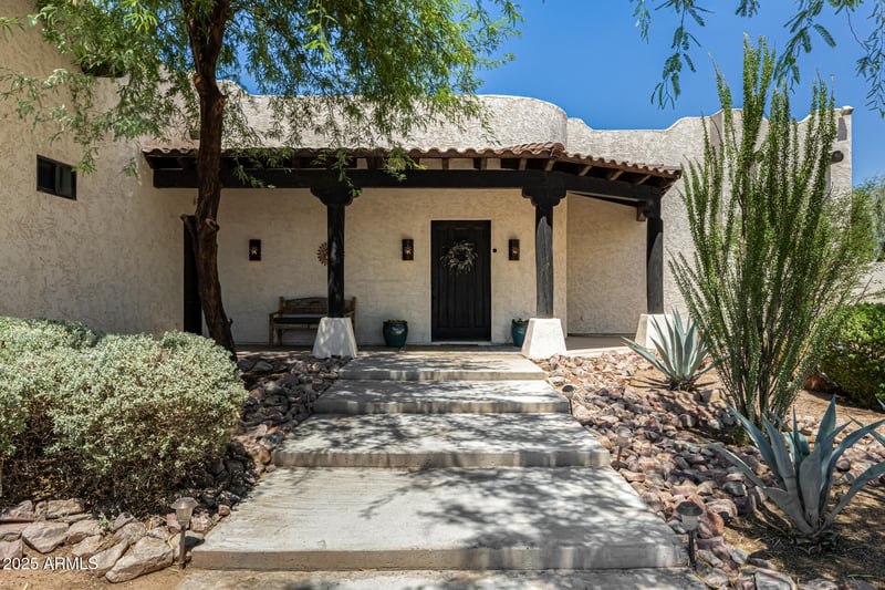 750 Zion Ln, San Tan Valley, AZ 85143
