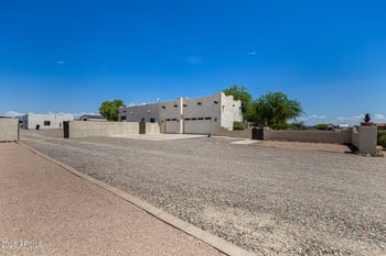 750 Zion Ln, San Tan Valley, AZ 85143