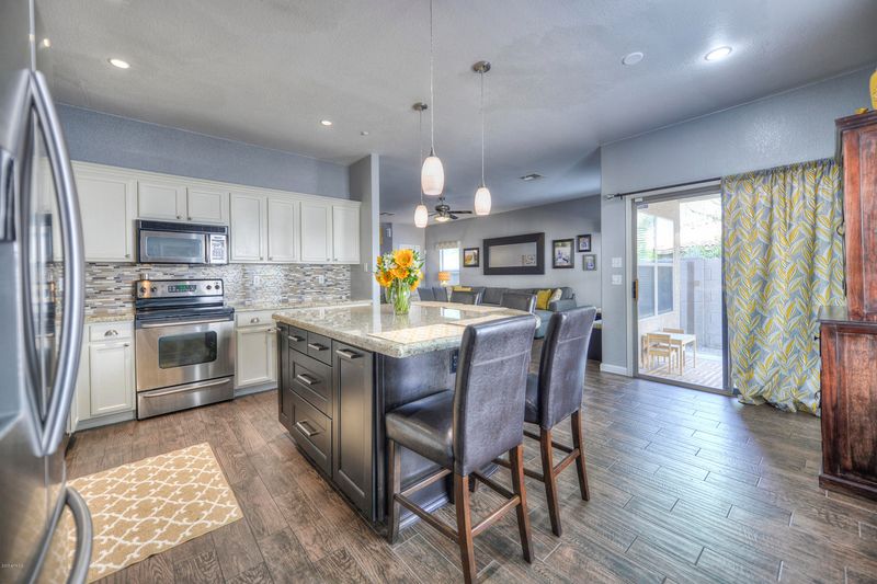 7500 E Deer Valley Rd #27, Scottsdale, AZ 85255