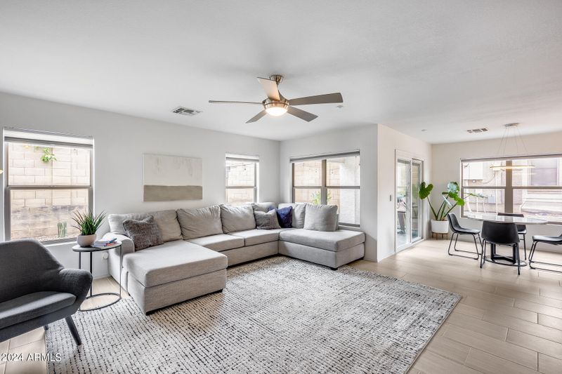 7500 E Deer Valley Rd #72, Scottsdale, AZ 85255
