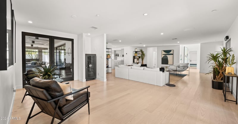 7501 E Cholla Ln, Scottsdale, AZ 85250