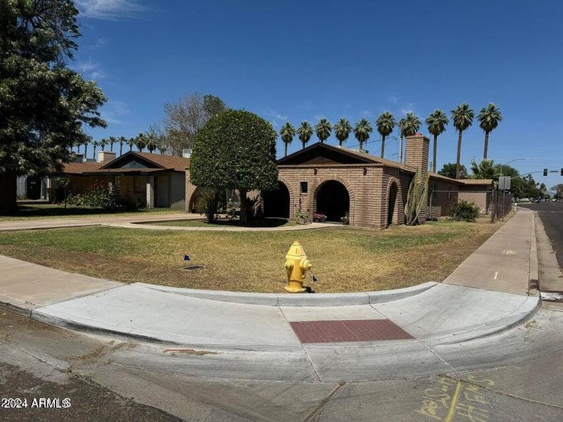 7501 N 59th Dr, Glendale, AZ 85301