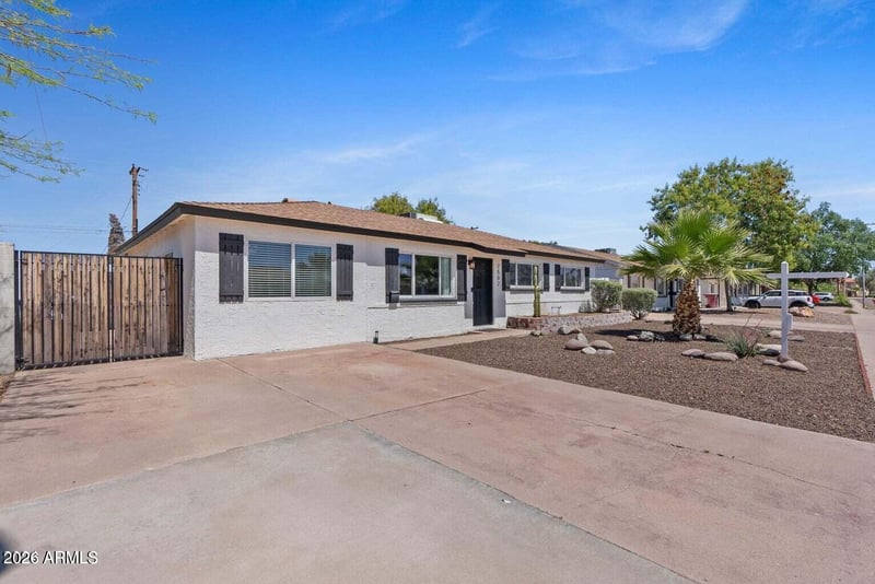 7502 E Pierce St, Scottsdale, AZ 85257