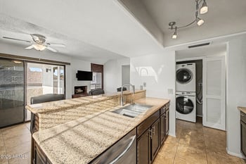 7502 E Thomas Rd #301, Scottsdale, AZ 85251