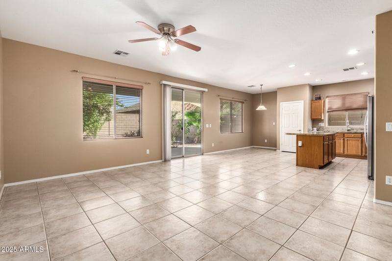 7503 45th Dr, Laveen, AZ 85339