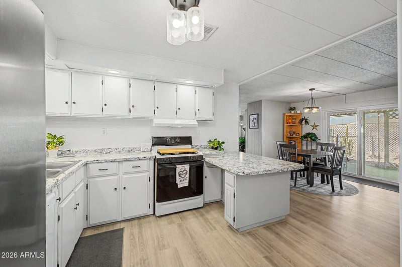 7506 Baywood Ave, Mesa, AZ 85208
