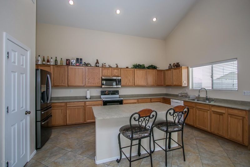7506 S 15th Dr, Phoenix, AZ 85041