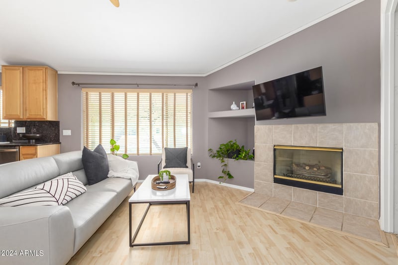 7508 Earll Dr #16, Scottsdale, AZ 85251