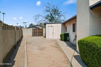7509 46th Dr, Glendale, AZ 85301