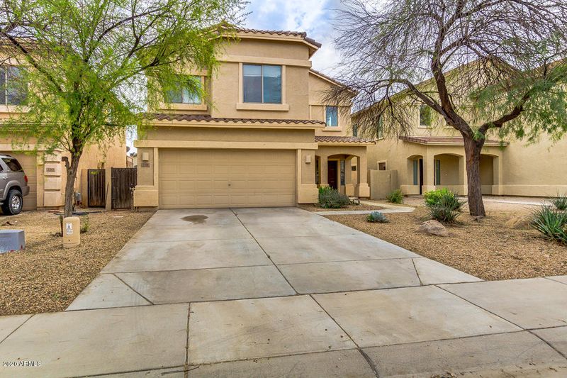 751 W Oak Tree Ln, San Tan Valley, AZ 85143