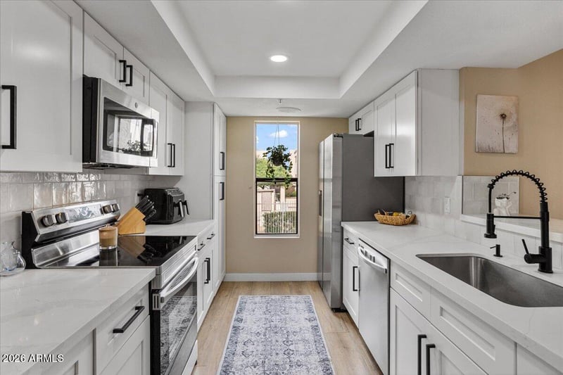 7510 Thomas Rd #216, Scottsdale, AZ 85251