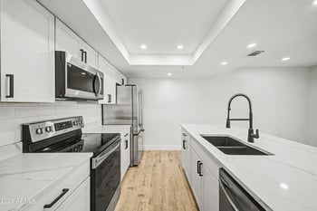 7510 E Thomas Rd #217, Scottsdale, AZ 85251