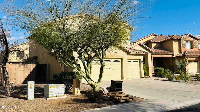 7511 45th Dr, Laveen, AZ 85339