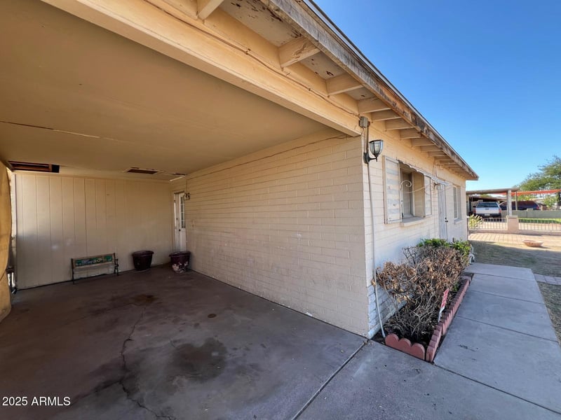 7511 Clarendon Ave, Phoenix, AZ 85033
