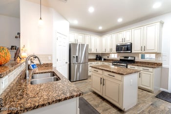 7511 Osage Ave, Mesa, AZ 85212