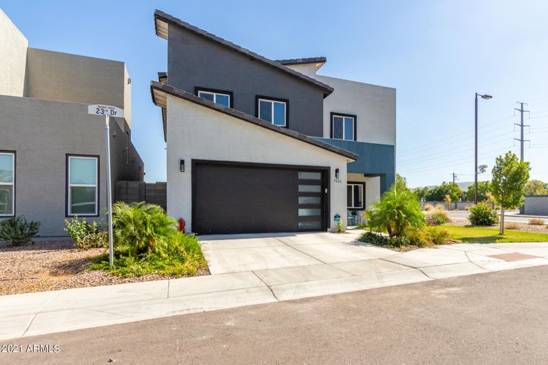 7511 S 23rd Dr, Phoenix, AZ 85041