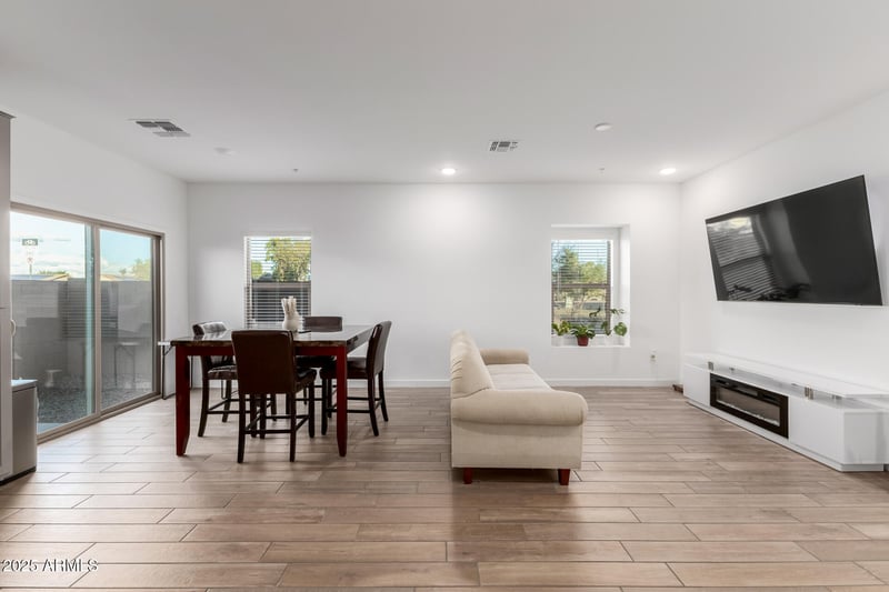 7512 Darrow St, Laveen, AZ 85339