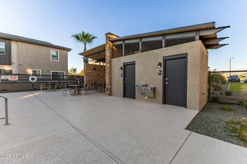 7512 Darrow St, Laveen, AZ 85339