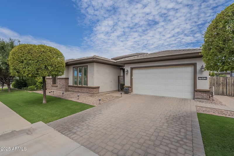7512 Peralta Ave, Mesa, AZ 85212