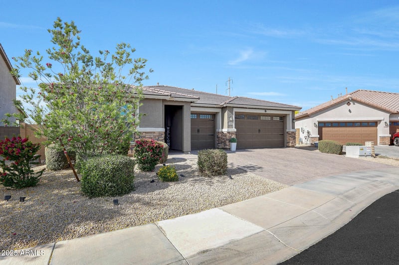 7512 Warner St, Phoenix, AZ 85043
