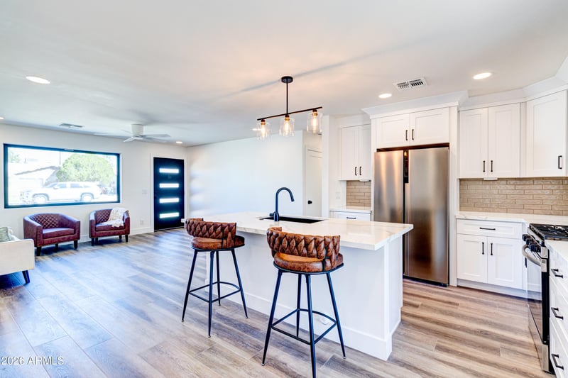 7513 E Roosevelt St, Scottsdale, AZ 85257