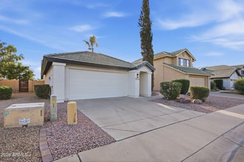 7515 W Sequoia Dr, Glendale, AZ 85308