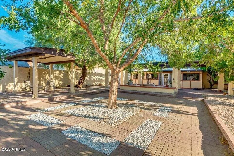 7516 E Edgewood Cir, Mesa, AZ 85208
