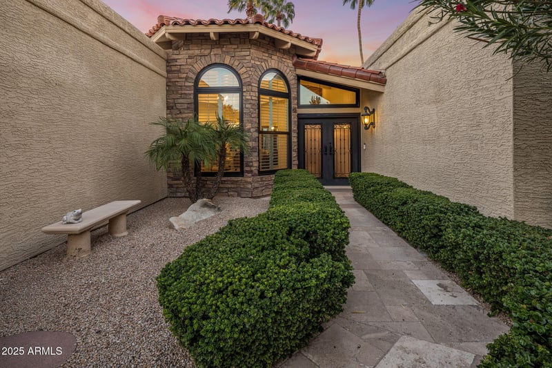 7516 E Mercer Ln, Scottsdale, AZ 85260