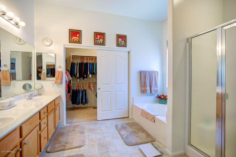 7518 W Encinas Ln, Phoenix, AZ 85043