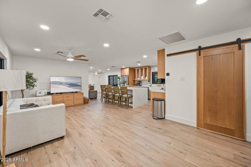 7519 Banff Ln, Peoria, AZ 85381