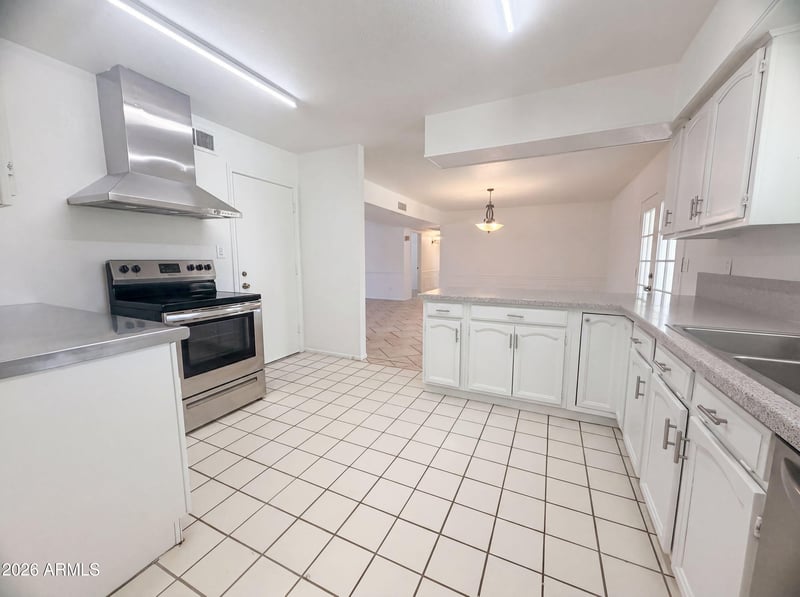7519 Ed Rice Ave, Mesa, AZ 85208
