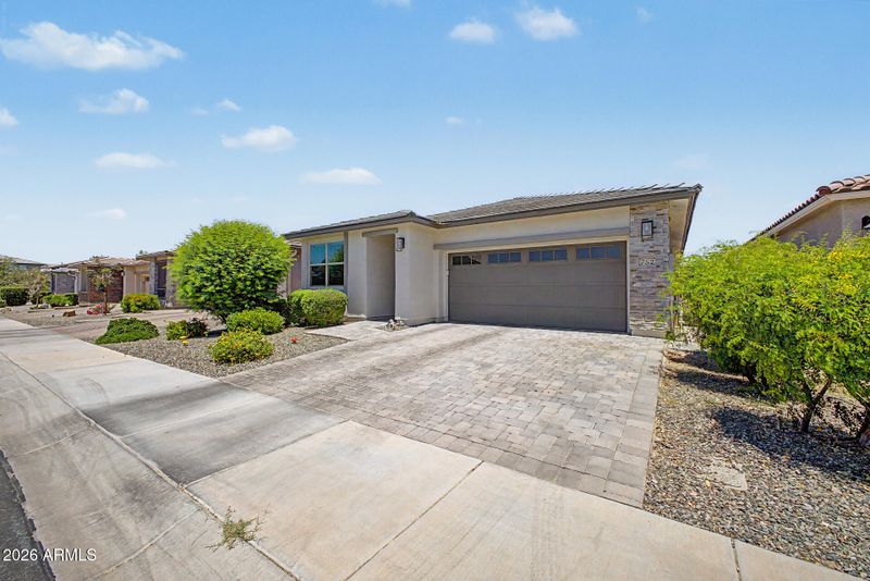 752 E Constitution Dr, Gilbert, AZ 85296