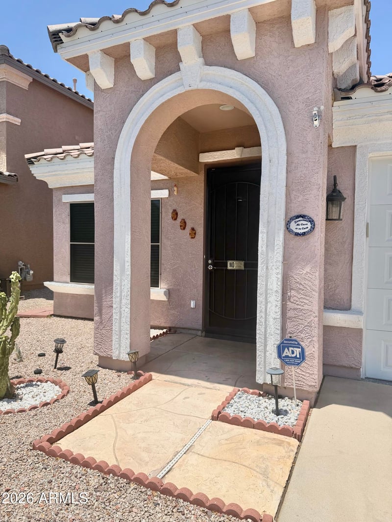 752 Cowboy Cove Trl, San Tan Valley, AZ 85143