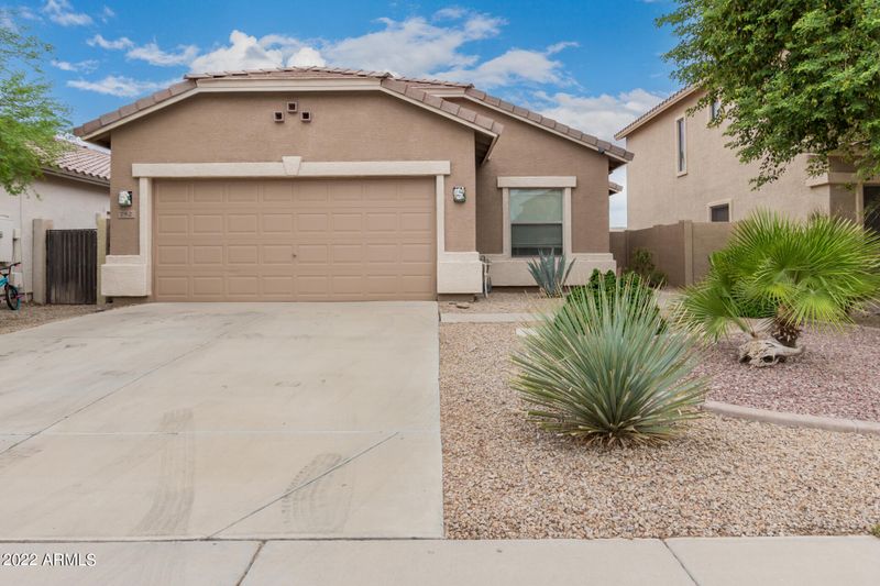 752 W Fruit Tree Ln, San Tan Valley, AZ 85143