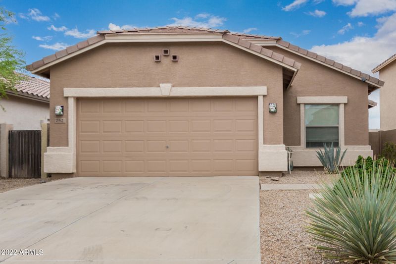 752 W Fruit Tree Ln, San Tan Valley, AZ 85143