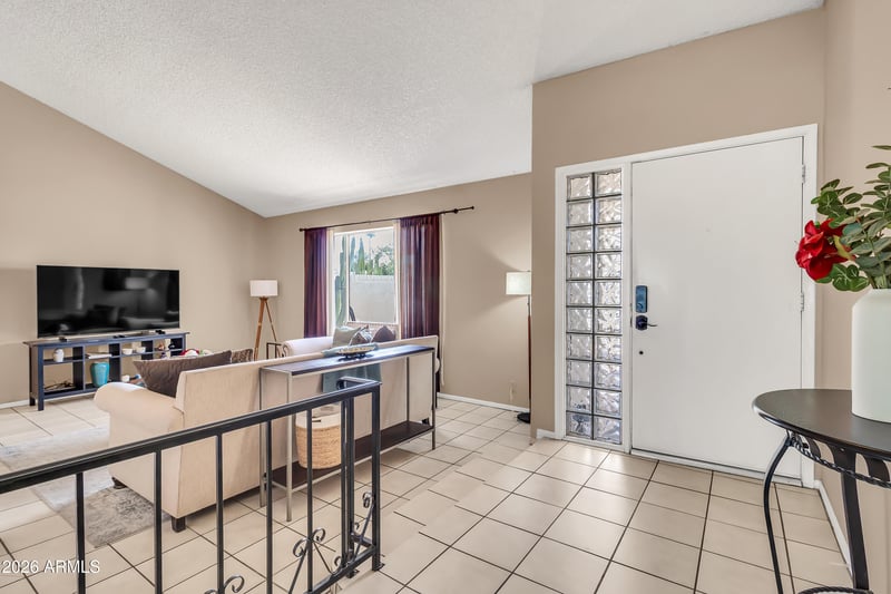 752 W Posada Ave, Mesa, AZ 85210