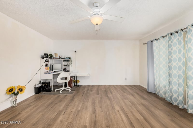 7520 Glenrosa Ave, Phoenix, AZ 85033