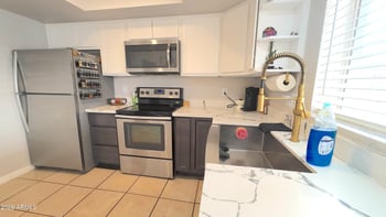 7521 Flower St, Phoenix, AZ 85033