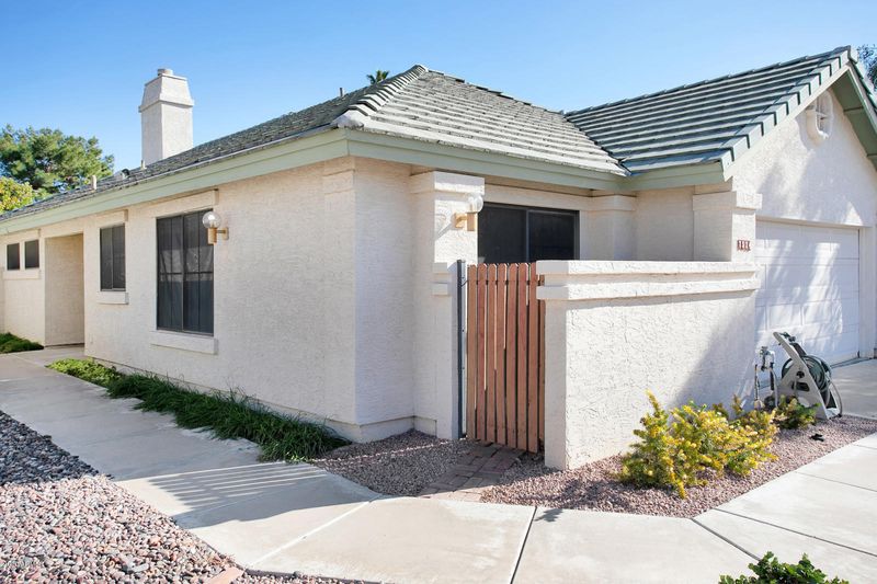 7524 W Sequoia Dr, Glendale, AZ 85308