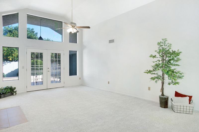 7524 W Sequoia Dr, Glendale, AZ 85308