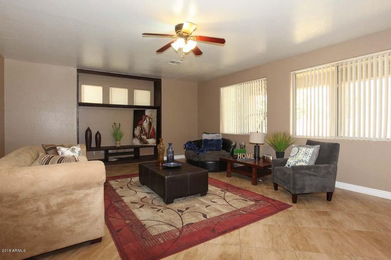 7526 W Eugie Ave, Peoria, AZ 85381