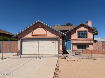 7526 Surrey Ave, Peoria, AZ 85381