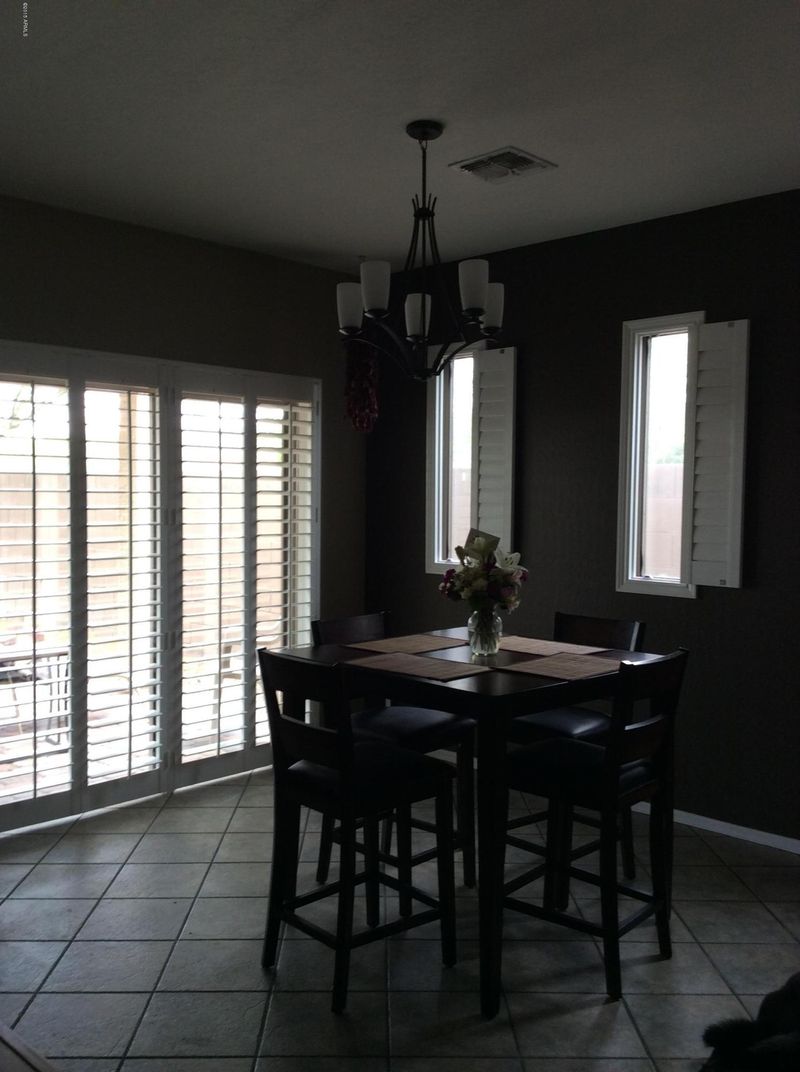 7527 S 14th St, Phoenix, AZ 85042
