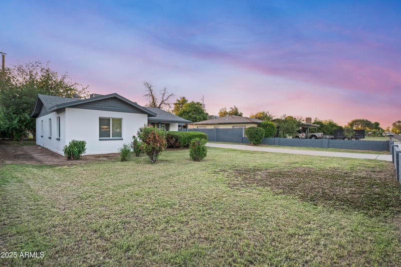 7528 60th Ave, Glendale, AZ 85301