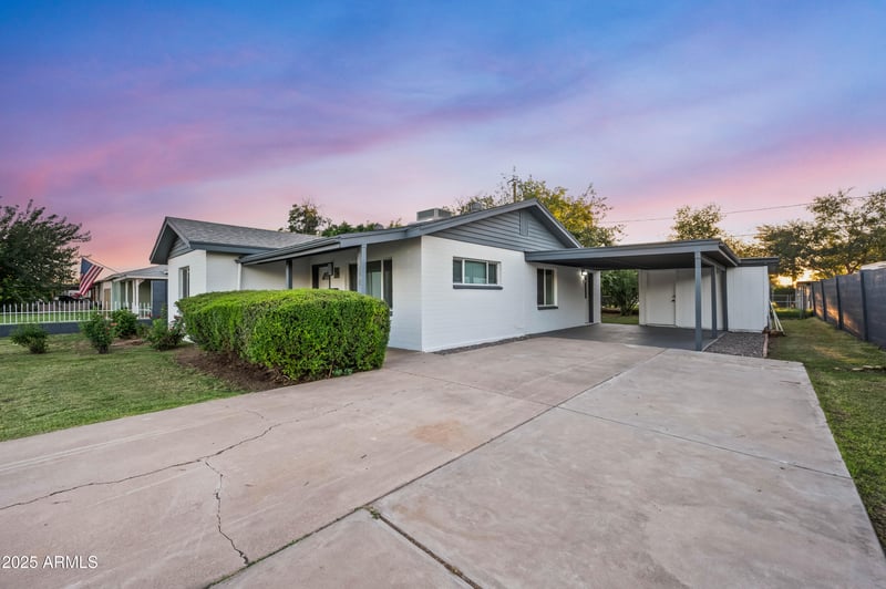 7528 60th Ave, Glendale, AZ 85301