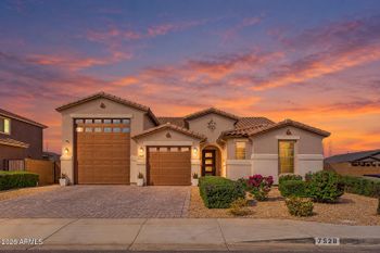 7528 W Odeum Ln, Phoenix, AZ 85043
