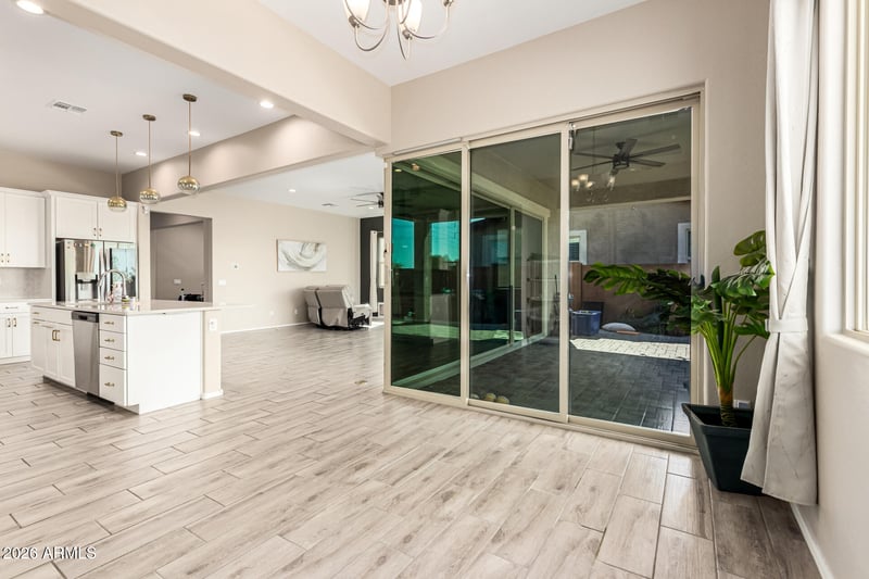 7528 W Warner St, Phoenix, AZ 85043