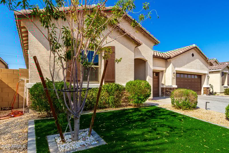 7528 Warner St, Phoenix, AZ 85043