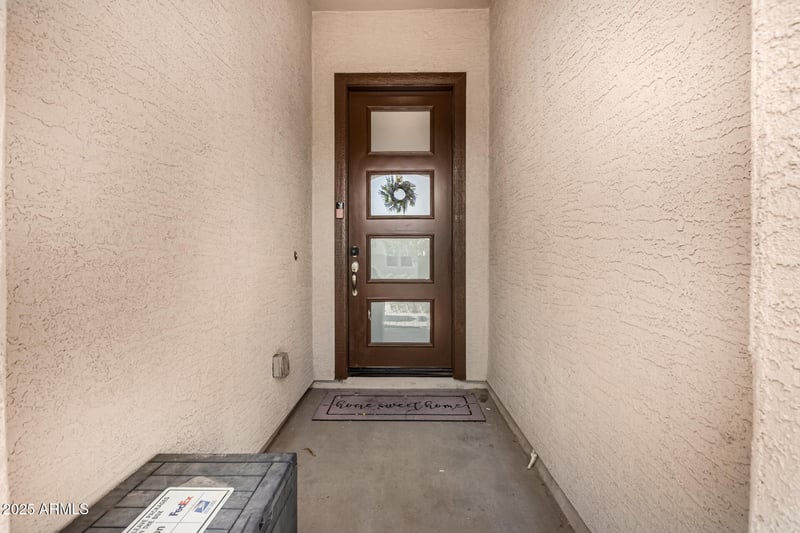 7528 Warner St, Phoenix, AZ 85043