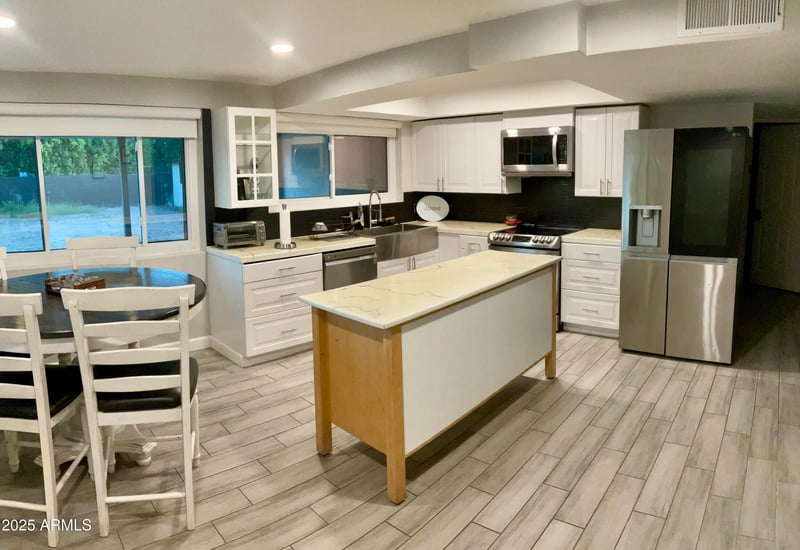 753 6th Dr, Mesa, AZ 85210